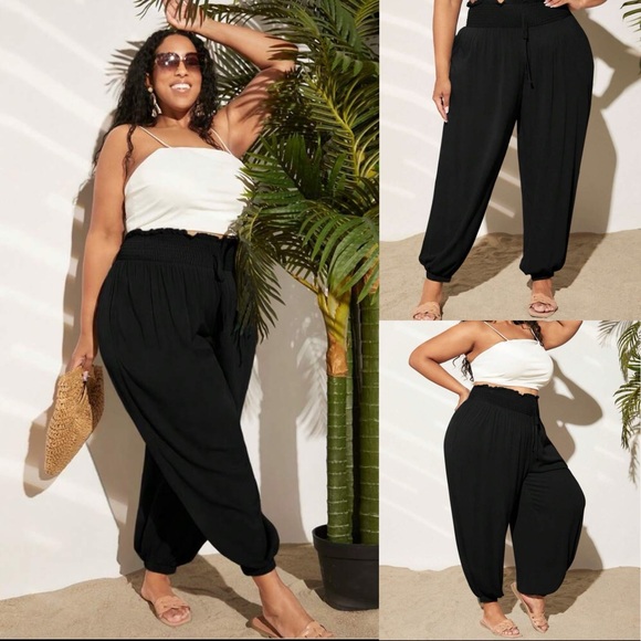 ⬇️SHEINCurve+ black paper bag waist shirred pants - Picture 2 of 3